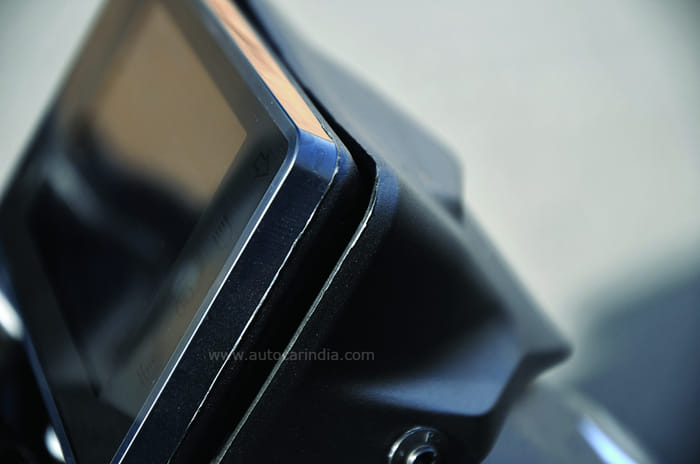 QJMotor SRK 400 review: Bark over bite 